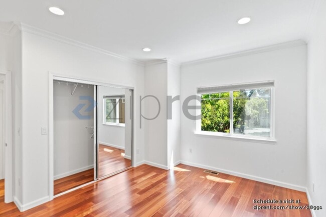 Building Photo - 2213 Rock St