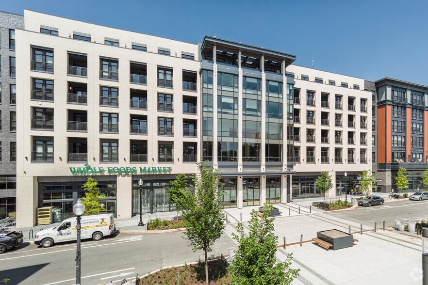 Building Photo - The Hartley