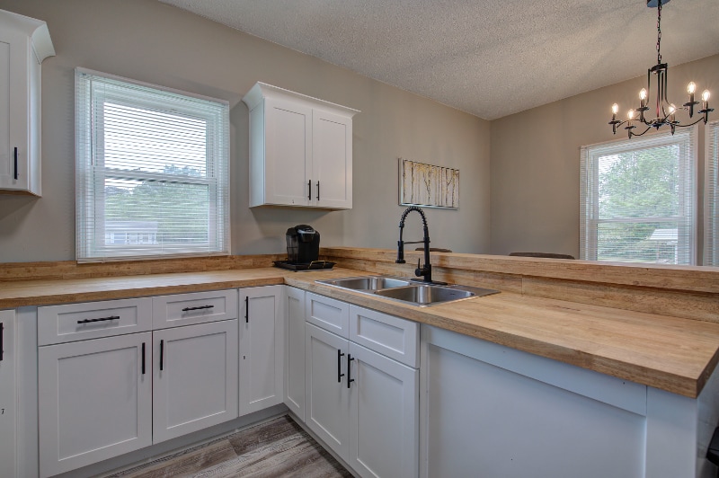 Building Photo - 227 St Elmo Cir