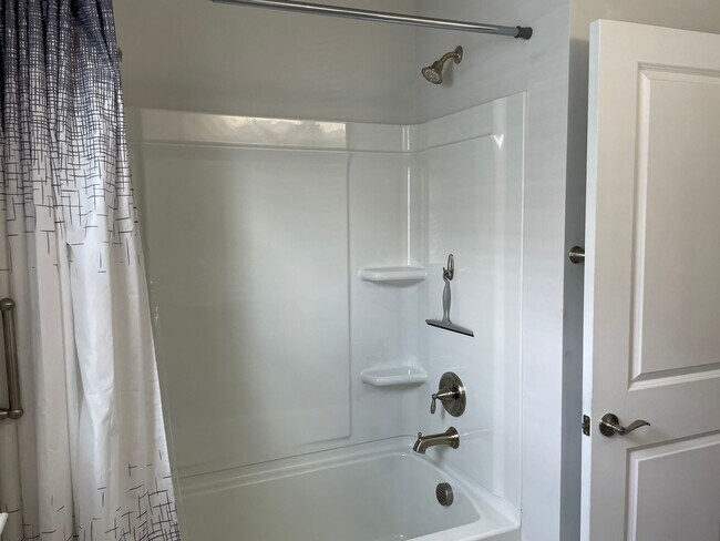 Building Photo - 3 Bedroom 2 Bath Home in Carolina Shores, ...
