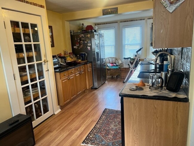 Building Photo - 9 Broad St