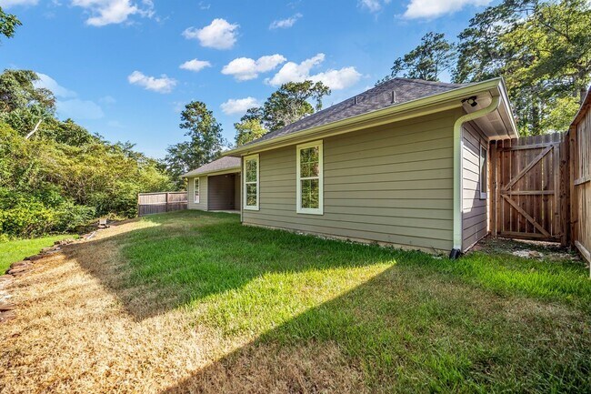 Building Photo - 1 Hanover Ln