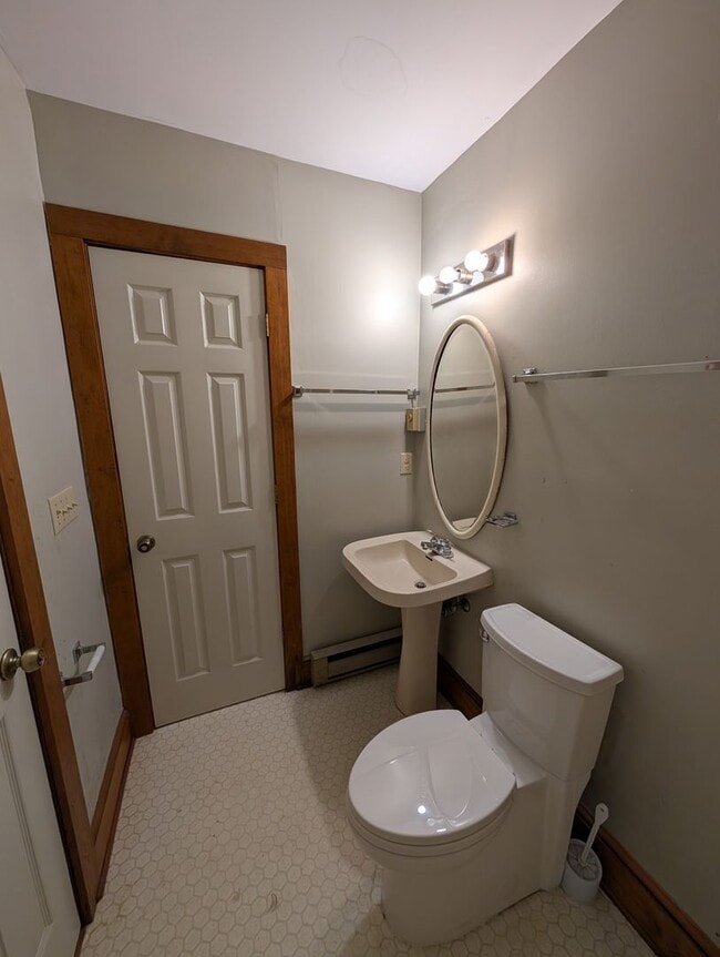 Building Photo - Montreat Rental