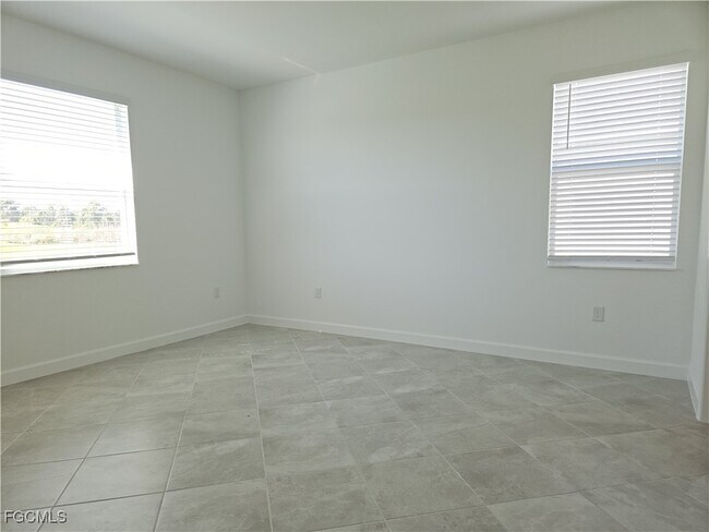 Building Photo - 20465 Copperhead Dr