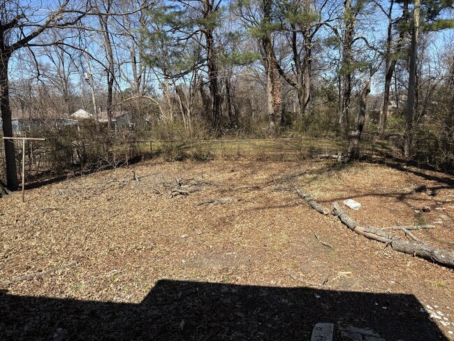 Building Photo - 3800 E Mallory Ave