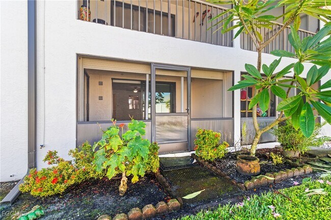 Building Photo - 1429 Cape Coral Pkwy W