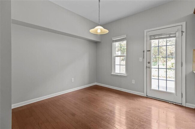 Building Photo - 5612 Moresby Ct