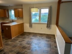 Building Photo - 317 Sycamore Ln