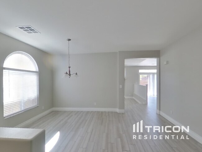 Building Photo - 9105 Nicklewood Ave