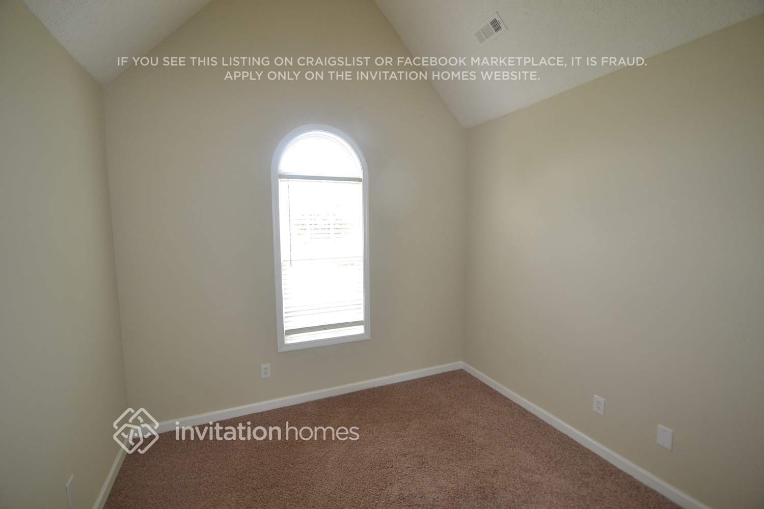 Building Photo - 1004 Buttercup Ln