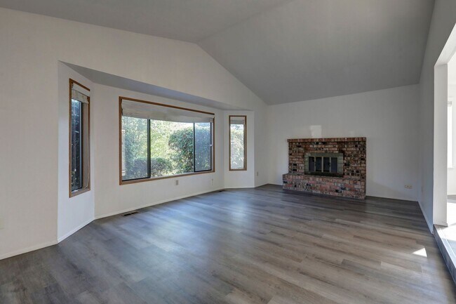 Building Photo - 2739 SW 347th Pl
