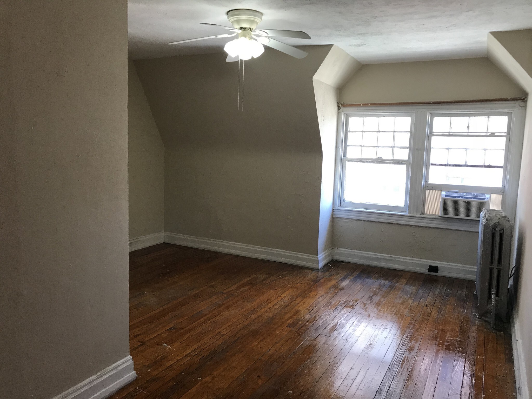 3rd bedroom - 5 W Biddle St