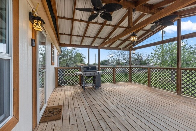 Building Photo - 4120 E Marigold St