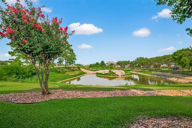 Building Photo - 7914 Loyel Pointe Dr