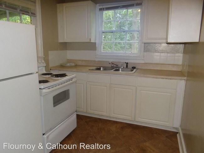 Building Photo - 120 Munson Dr