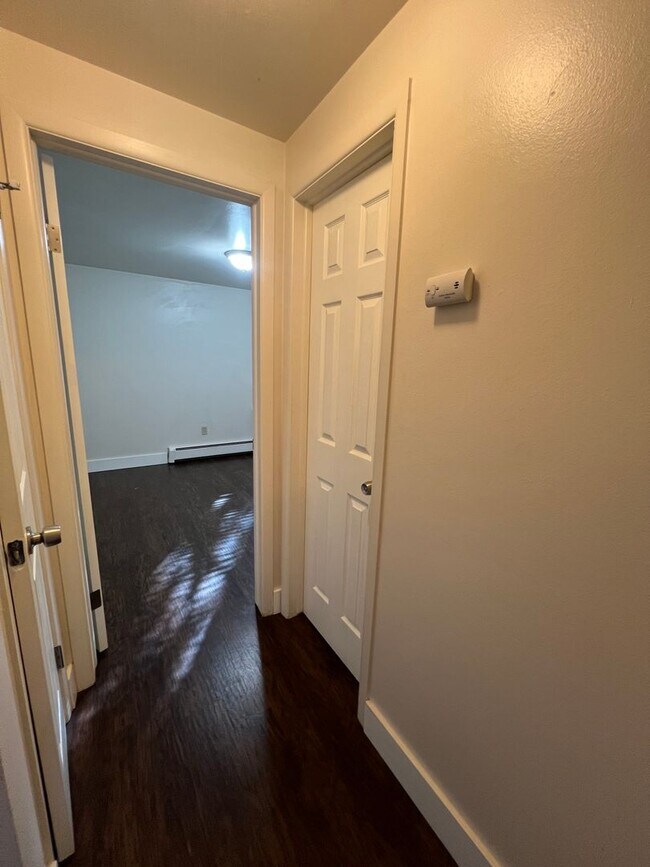 Building Photo - Mathews634 (KC-JF-NB)