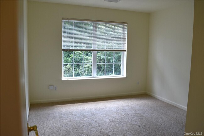 Building Photo - 1165 Maggie Rd