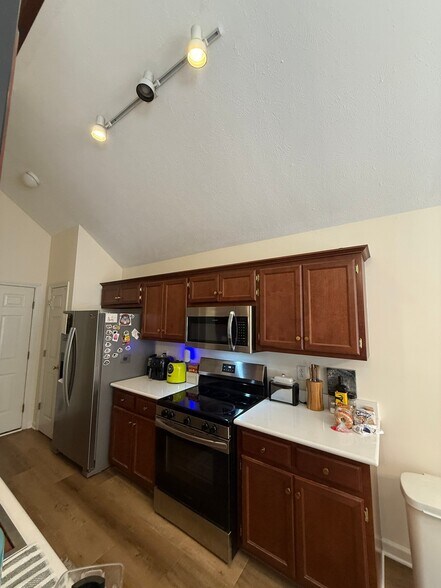 Building Photo - 1313 Brendale Ct