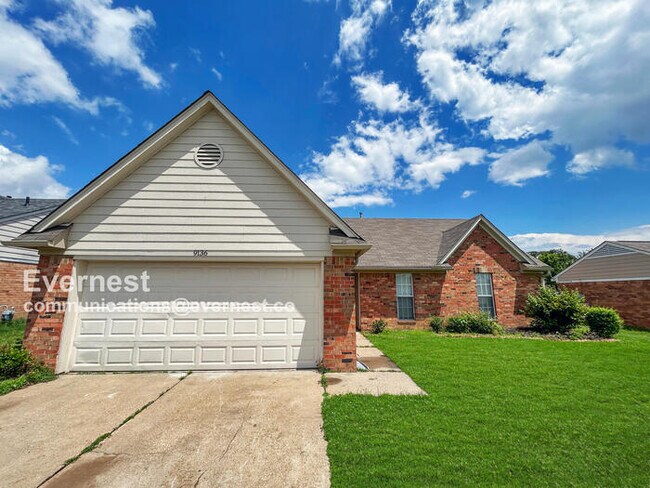 Primary Photo - 9136 Bentley Woods Dr