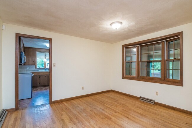 Building Photo - 78 Melwood Ave