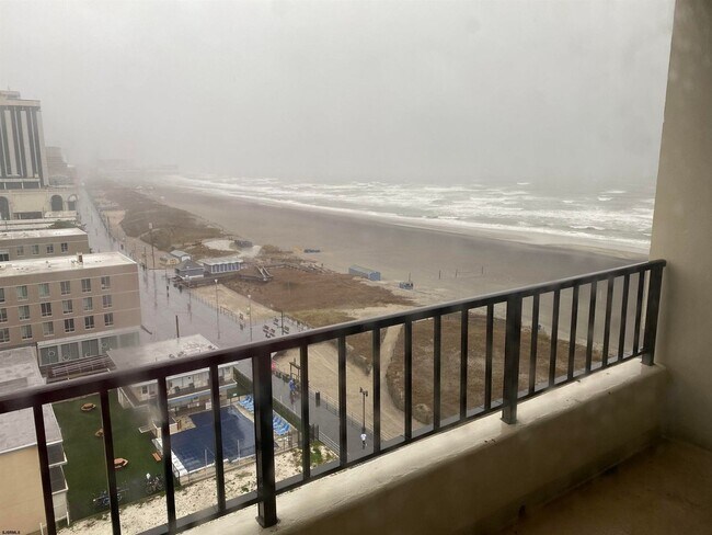 Building Photo - 3851 Boardwalk-1205-1205