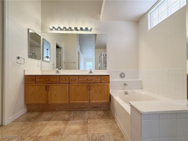 Building Photo - 3320 Misty Cloud Ct