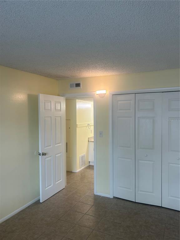 Building Photo - 2513 N Alafaya Trail
