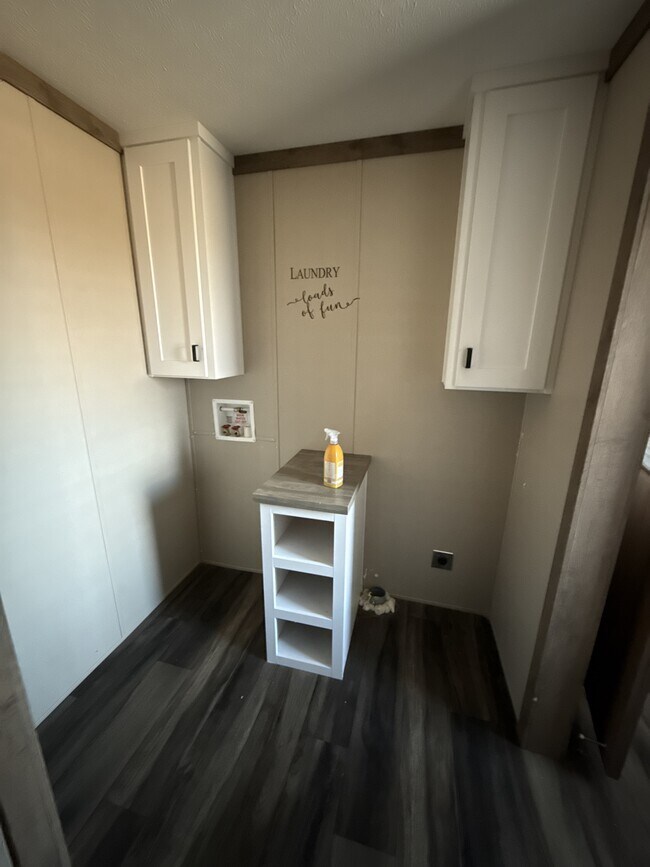 Building Photo - 260 Co Rd 1220