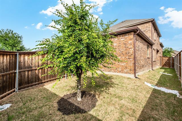 Building Photo - 2148 Miramar Dr