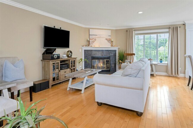 Building Photo - 804 Ashford Cir