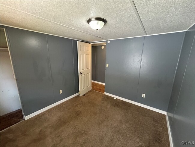 Building Photo - 269 US-11