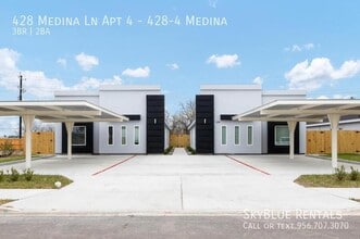 Building Photo - 428 Medina Drive Service Rd
