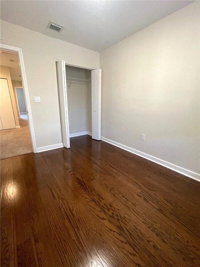 Building Photo - 19 SE 3rd Ave