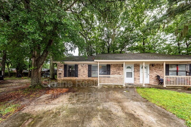 Building Photo - 819 Sandpiper Dr