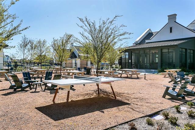 Building Photo - 4265 Bourbon St