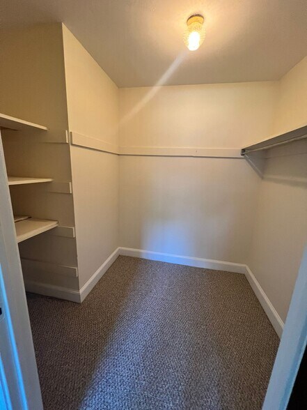 Building Photo - 1 Brattle Dr