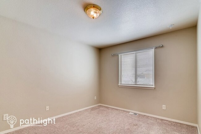 Building Photo - 510 N 30th Ave Ct
