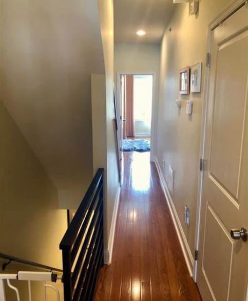 Hallway 2nd Floor - 1621 Carpenter St