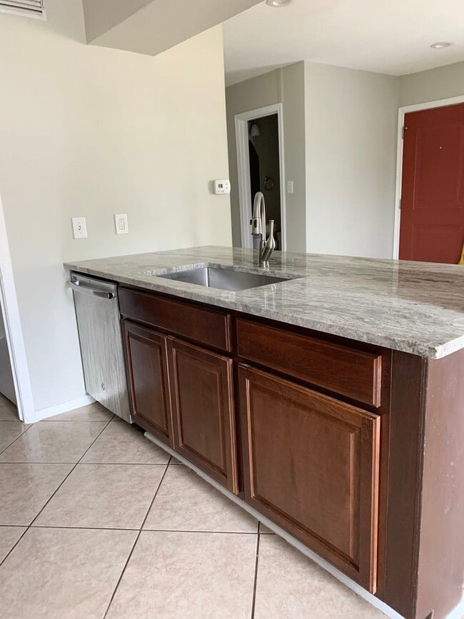 Building Photo - 1703 Coronado Hills Dr