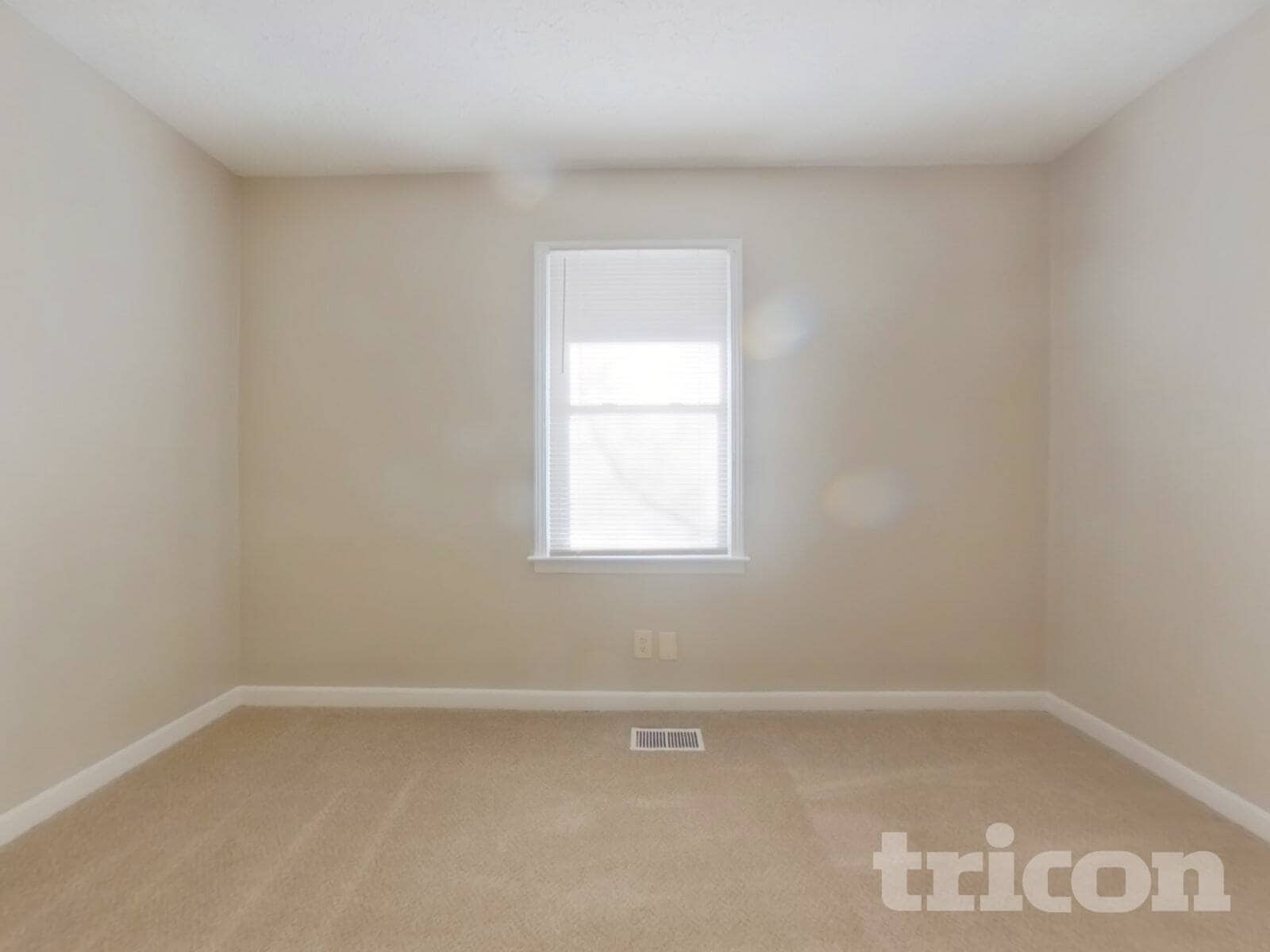 Building Photo - 35 Quail Ct