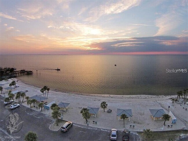 Building Photo - 5015 Allner St