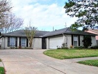 Building Photo - 310 Gentilly Dr