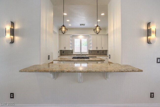 Building Photo - 12050 Whitehills St