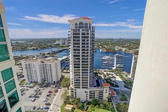 Building Photo - 101 S Fort Lauderdale Beach Blvd