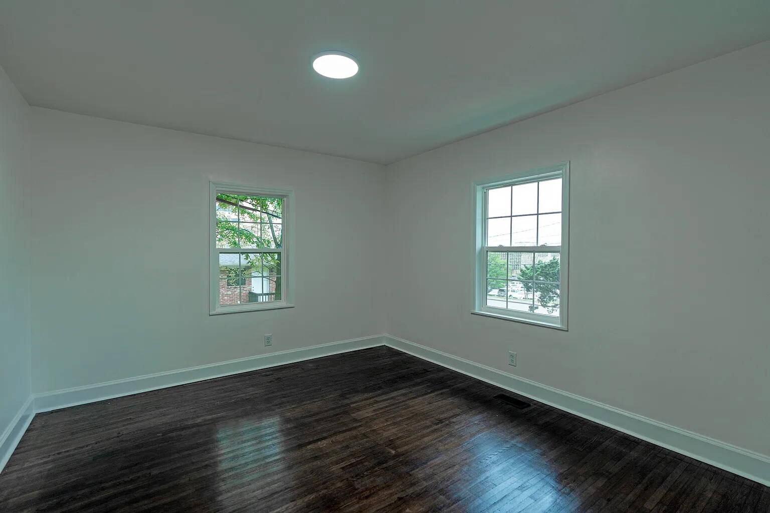 Building Photo - 808 Glenwood Dr