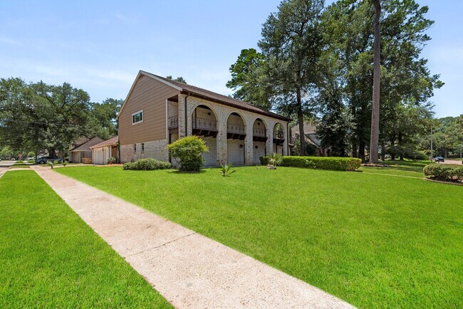 Building Photo - 1103 Manatee Ln