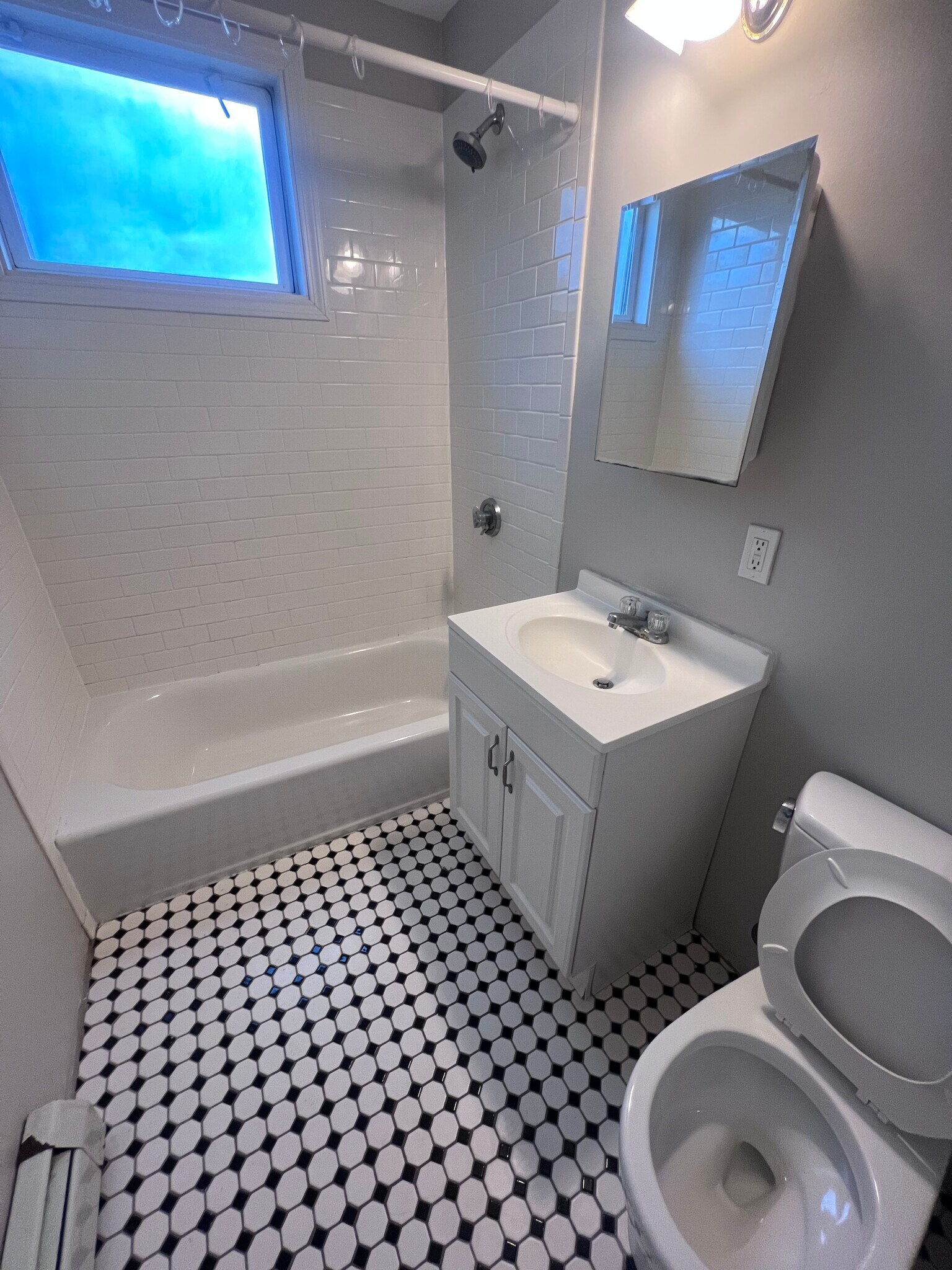 Building Photo - 30 Hancock St