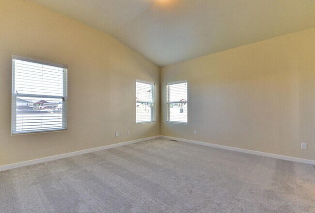 Building Photo - Beautiful 5 bed 3 bath home in the Pelican...