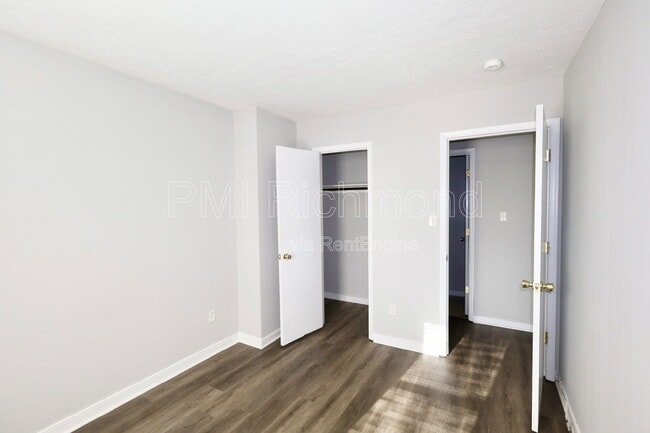 Building Photo - 1507 Lakeview Ave