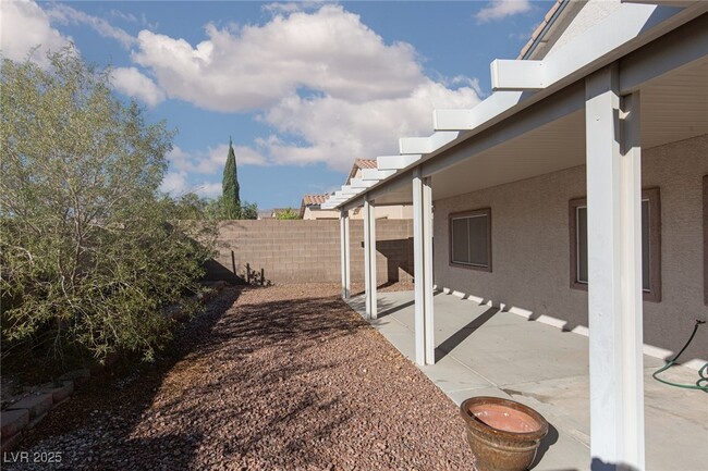 Building Photo - 2738 Grande Valley Dr